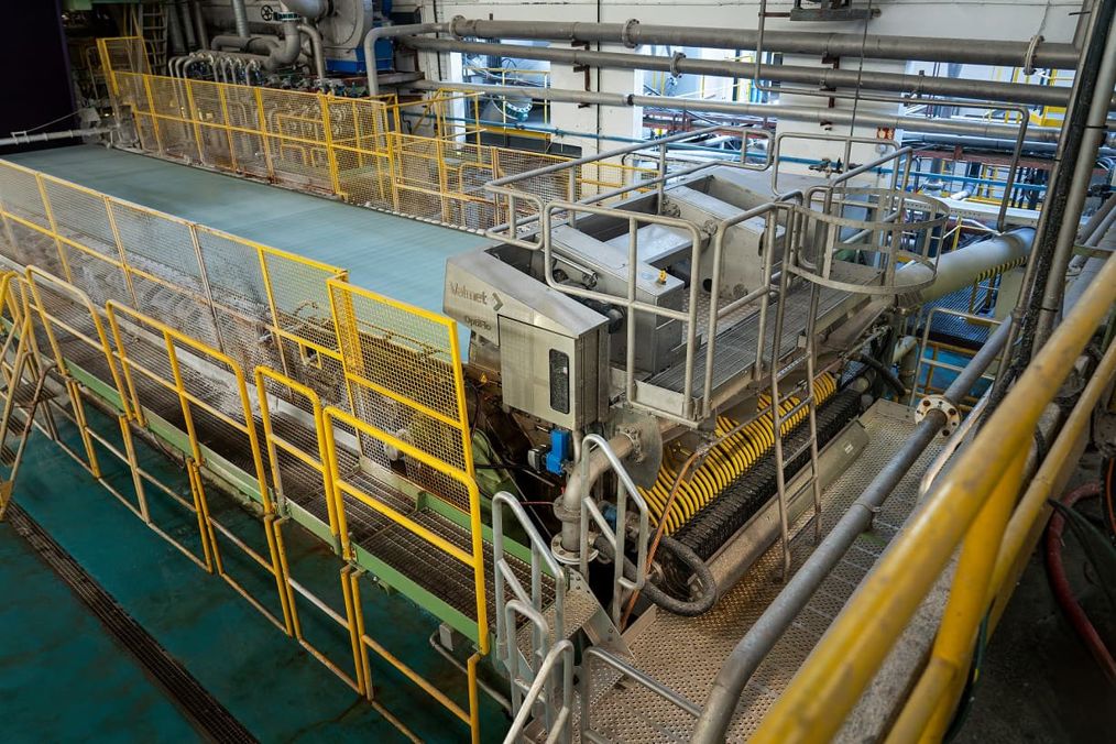 New OptiFlo Foudrinier headbox on a specialty paper machine line