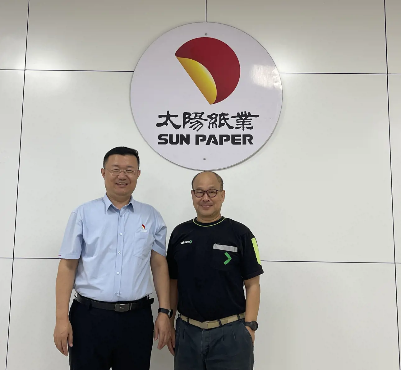Mr. Ding Xingbang, Pulp Line Production Director, Sun Paper Laos, and Mr. Bundit Thawornthon, Head of Regional Sales, India & SEA, Valmet, are satisfied with the results their teams have achieved over the years.