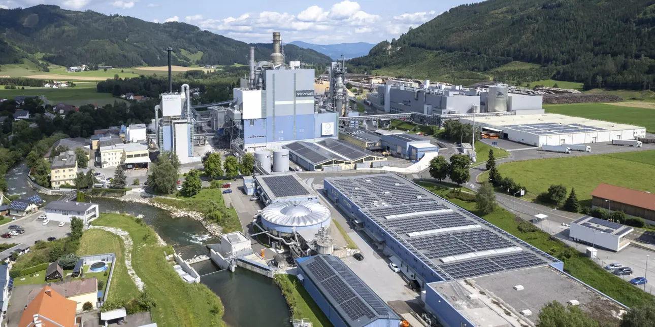 Heinzel Pöls mill in located between mountains