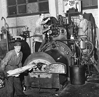 Test run of a locomobile in Rautpohja in 1952.