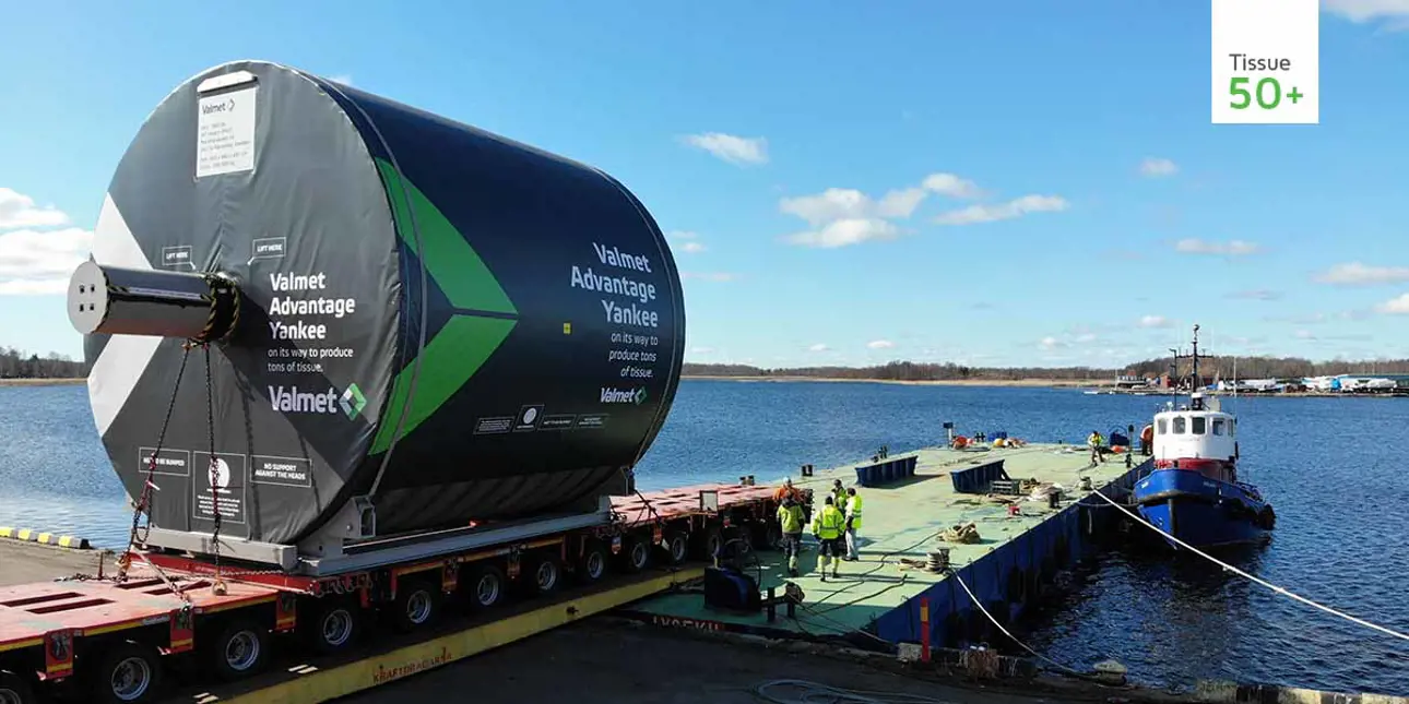 Valmet yankee being transported to Metsä Tissue Mariestad, Sweden